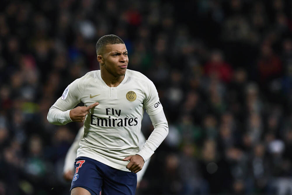 安克创新：拟发行H股股票并在香港联交所上市